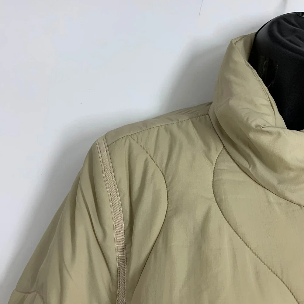 Lululemon Women's Quilted‎ Light Insulation Reversible Cropped Jacket Size 14